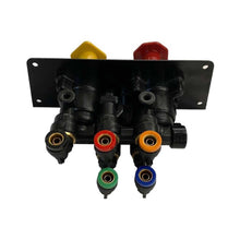 Foto posterior con detalle de conexiones en Válvula de Tablero MV3 3/8 con codos Locket LK801631